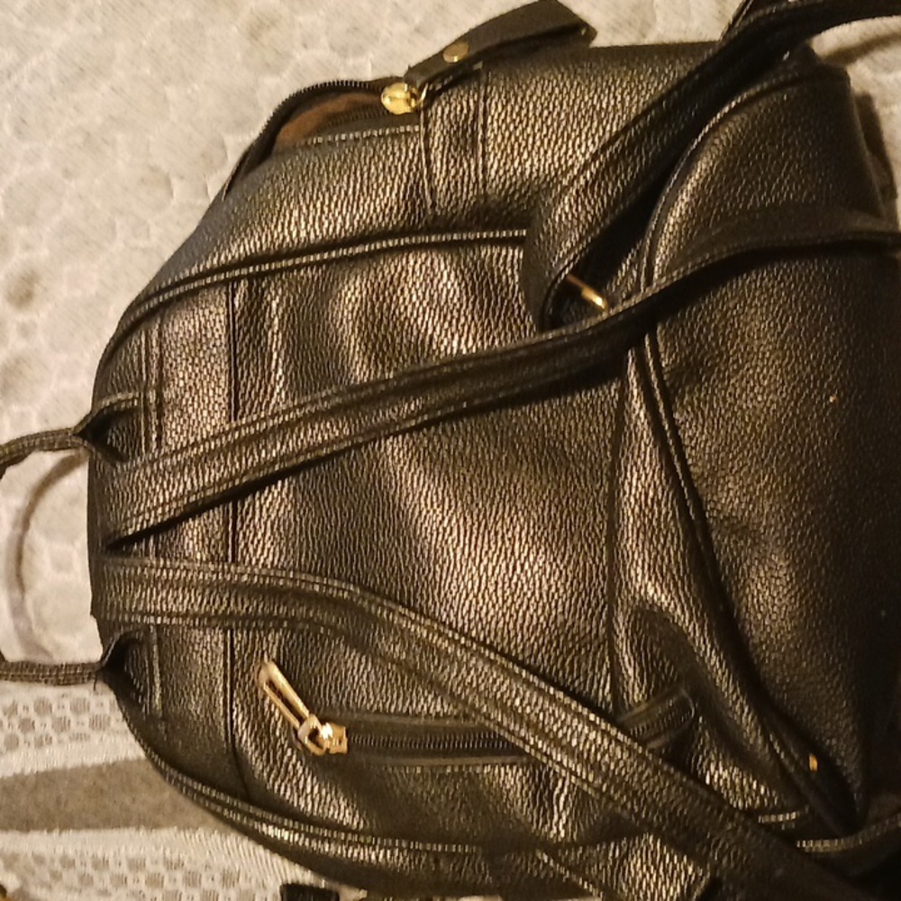 Small backpack - Picture 2 of 3